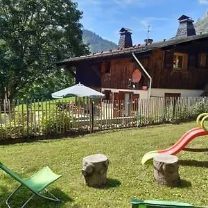 Appartement La Coufa, Spacieux Duplex En Chalet, Terrasse, Jardin, Vues Montagnes, La Giettaz