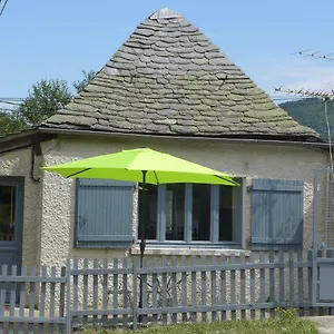 Hébergement de vacances La P'tite Maison, Saint-Hostien